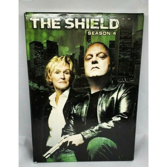 The Shield Complete Fourth Season Missing Disk 4 Minor Blemishes On 1 & 2 Clean - Picture 1 of 12